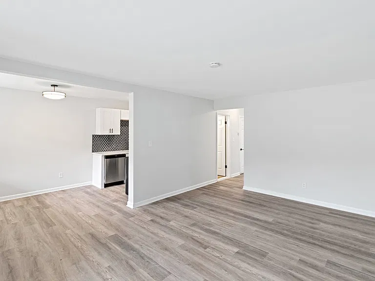 The Park on 13 Apartments - Royal Oak, MI — Photo 18