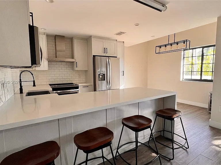 3538 SW 17th St #1B — Photo 11