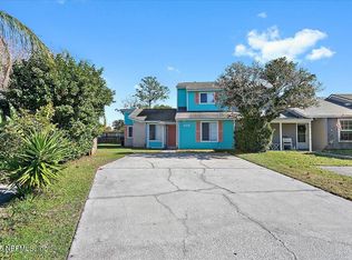 606 Aquatic Dr, Atlantic Beach, FL 32233