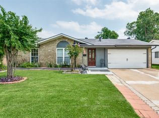 2102 Sam Houston Blvd, Carrollton, TX 75006