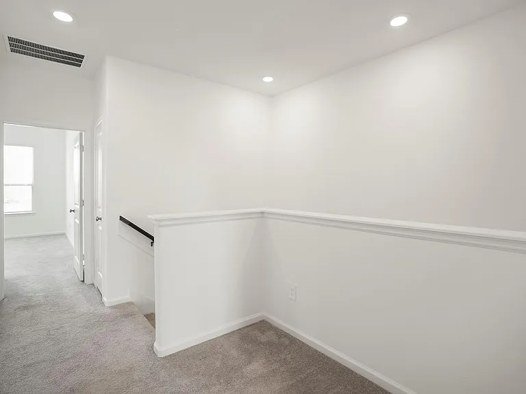 613 Royal Arch Dr — Photo 16