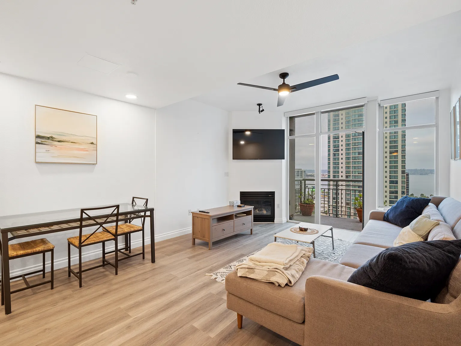 1240 India St #1509 (Treo) - 1509 — Photo 3