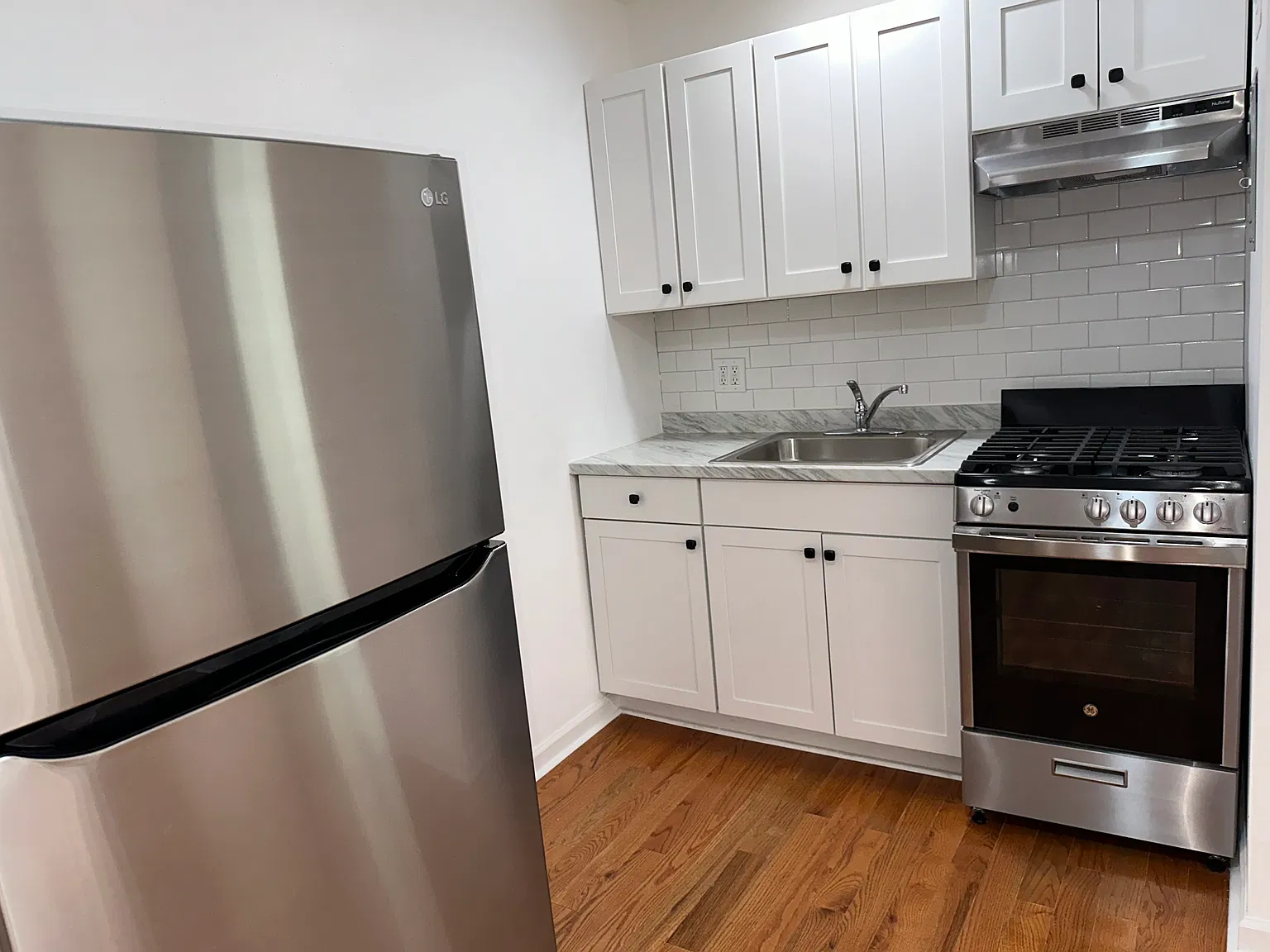 1104 Palisade Ave — Photo 3
