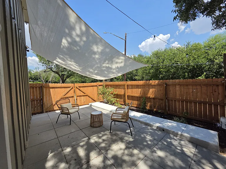 Desilu Dr — Photo 6