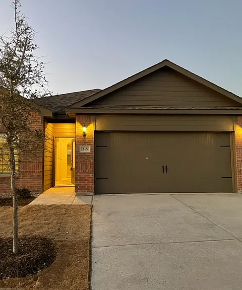316 Zimmet Dr — Photo 2