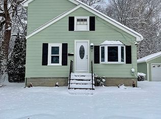 5 Atlantic Ave, North Providence, RI 02904