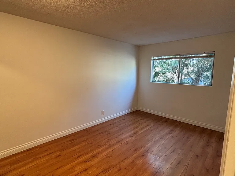 236 Wisconsin Ave #6 — Photo 12