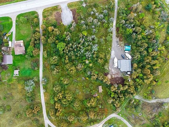 4th image of 1411 Portage Rd