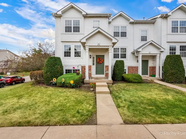 276 Holiday Ln, Hainesville, IL 60073