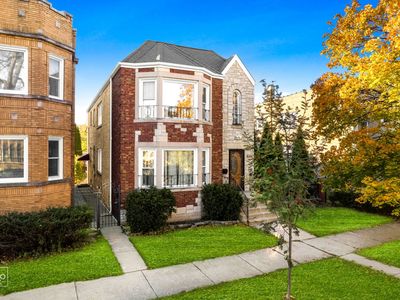 5632 N Richmond St, Chicago, IL, 60659