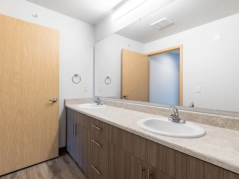 Spacious Bathroom