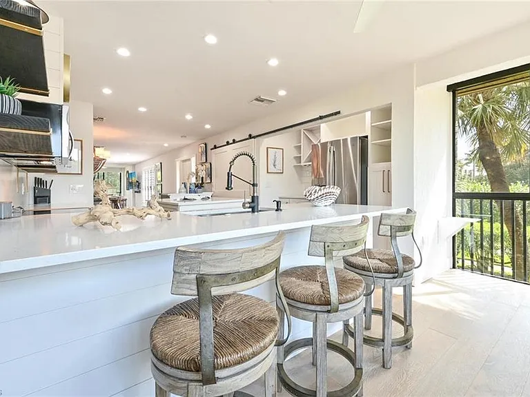 3105 Riviera Dr #A201 — Photo 15
