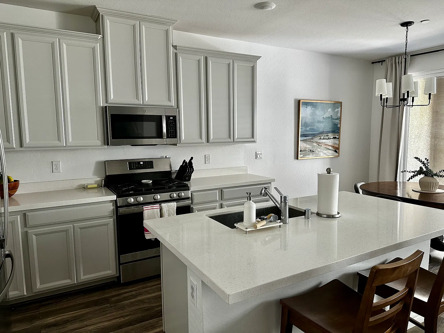 3 bed, 1514 sqft, $2,300 — Photo 2