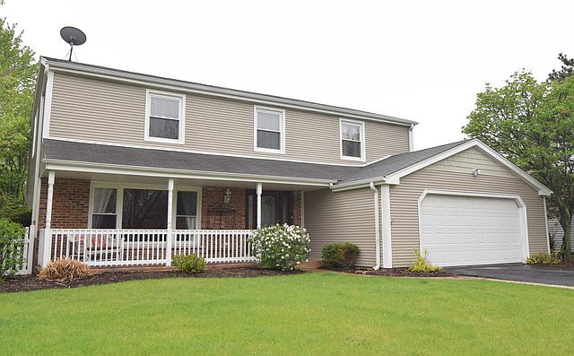 1st image of 740 Oakwood Dr