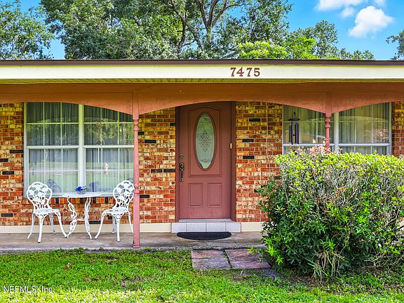 2nd image of 7475 SHARBETH Drive S