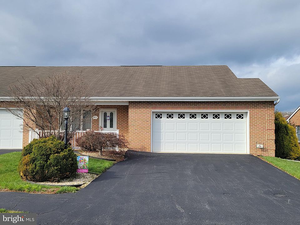 1st image of 222 S Fork Dr