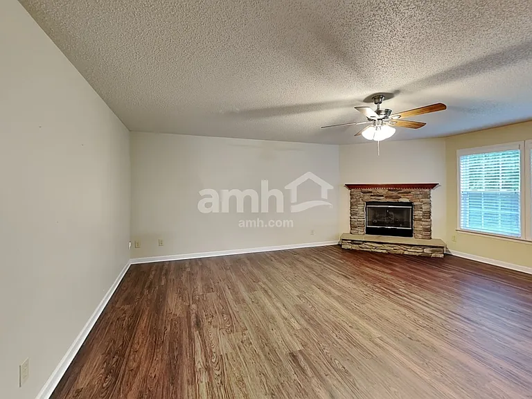 5631 Hammermill Dr — Photo 7