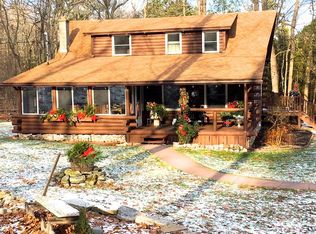 16 Trembleau Rd, Keeseville, NY 12944