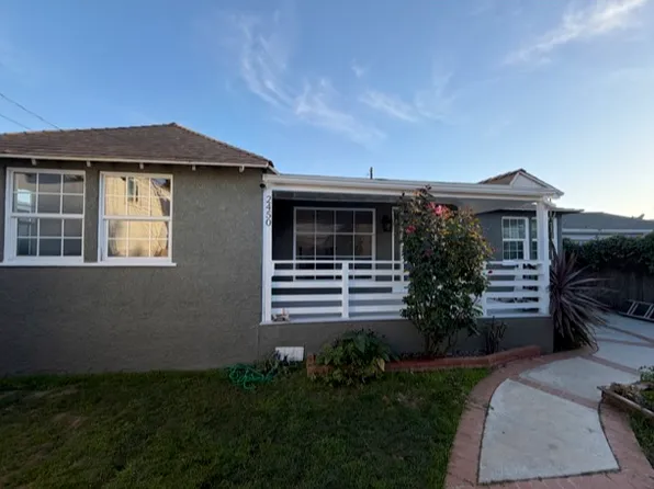 2450 248th St, Lomita, CA 90717