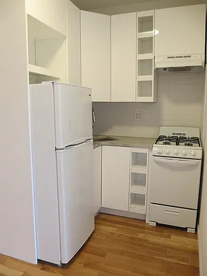 Rented by Centric New York | media 8