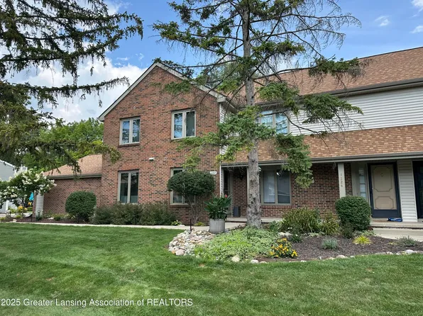 1222 Chartwell Carriage Way N, East Lansing, MI 48823