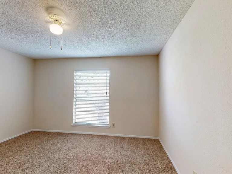 Addison Apartments at the Park — Photo 247