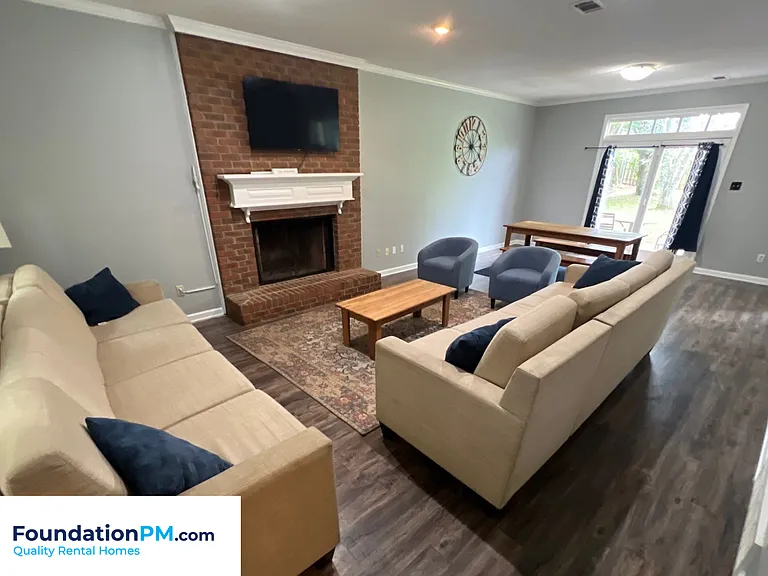 8215 Timber Creek Dr — Photo 8