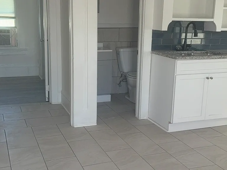 19 S Hollywood Ave #4 — Photo 4
