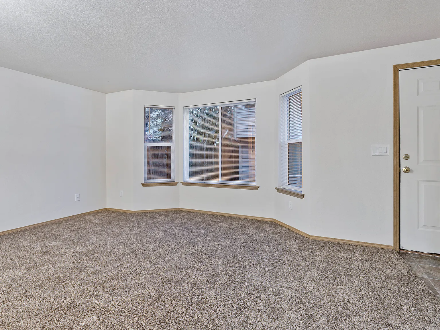Jonathan's Place — Photo 2