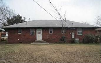2nd image of 5907 S Santa Fe Ave