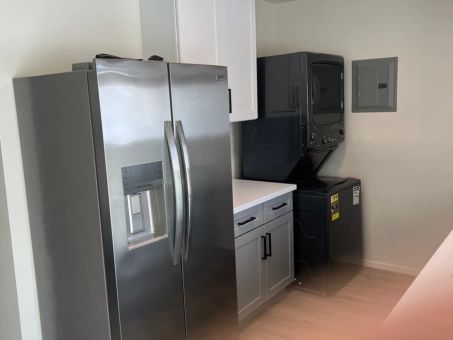 2 bed, 1.5 bath, 900 sqft, $2,600 — Photo 4