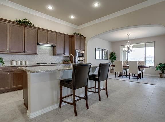 5th image of 10021 Crestview Dr