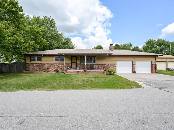 522 W Mina St, Udall, KS 67146