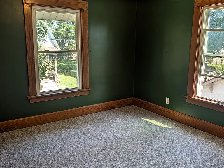 Bedroom 3 new carpet and paint