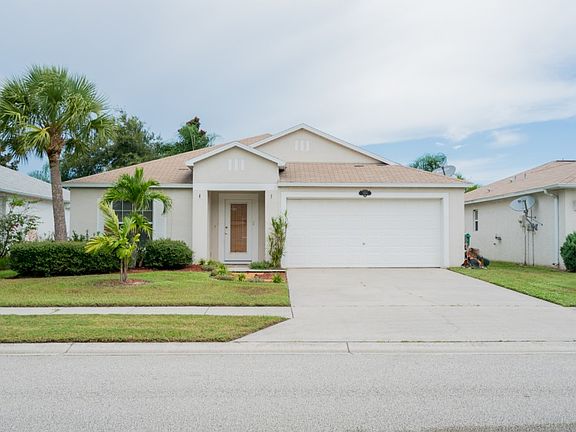 3rd image of 3996 Mount Carmel Ln
