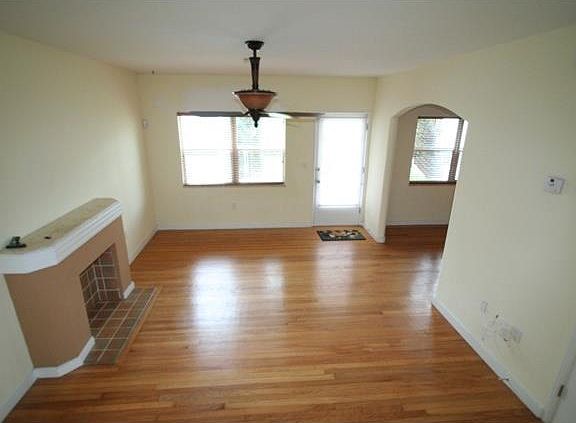 4th image of 4021 N Meridian Ave #4021