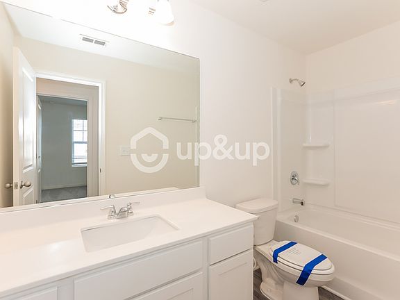 4th image of 110 Rydal Way