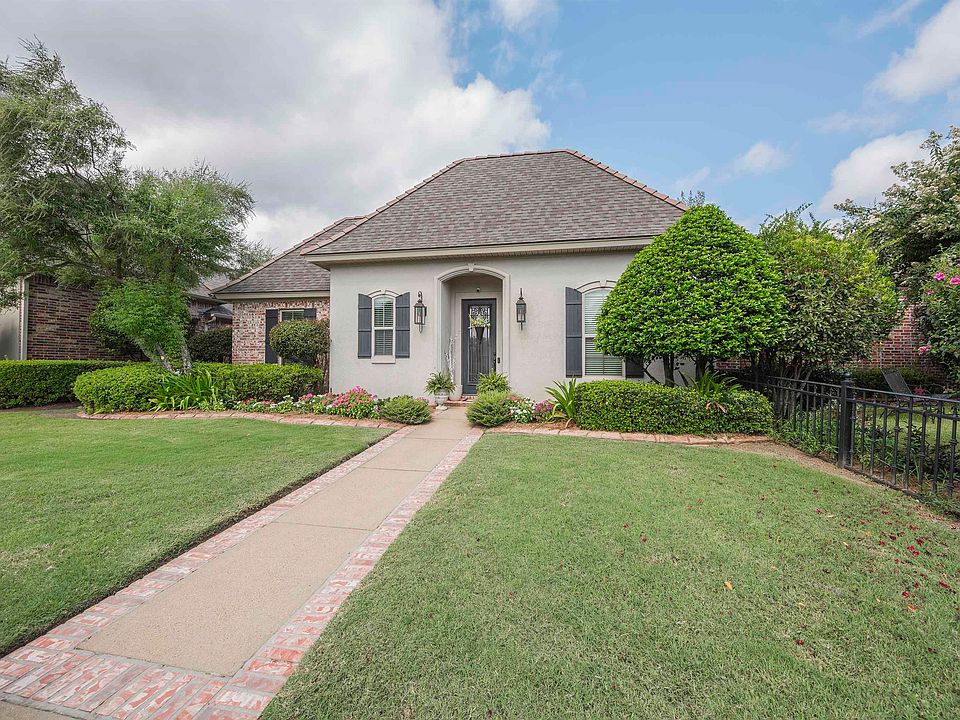 1st image of 2113 Bienville Dr