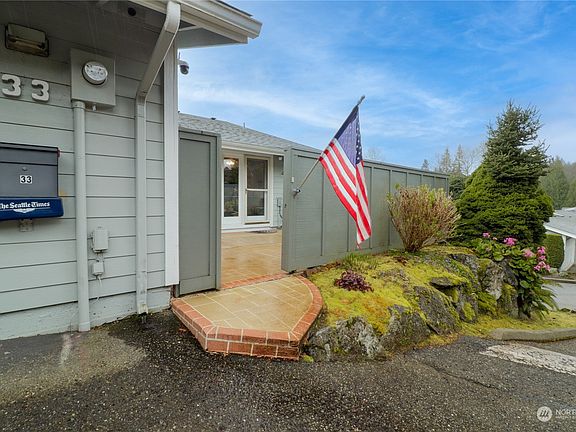 3rd image of 2440 140th Avenue NE #33