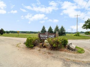 215 Locust St, Constantine, MI 49042