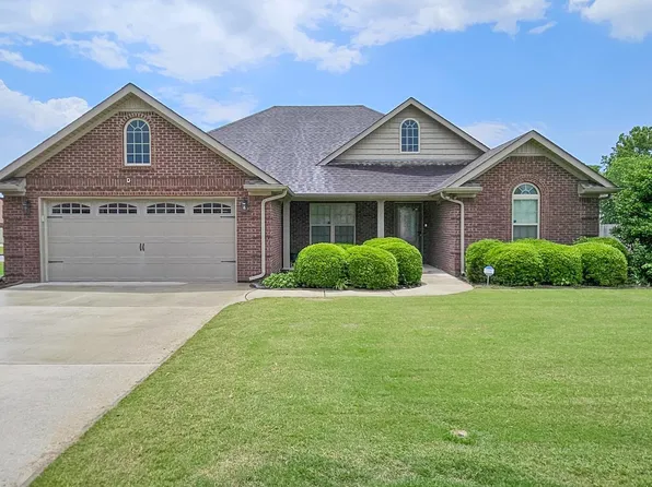 28212 Ferguson Ln, Toney, AL 35773