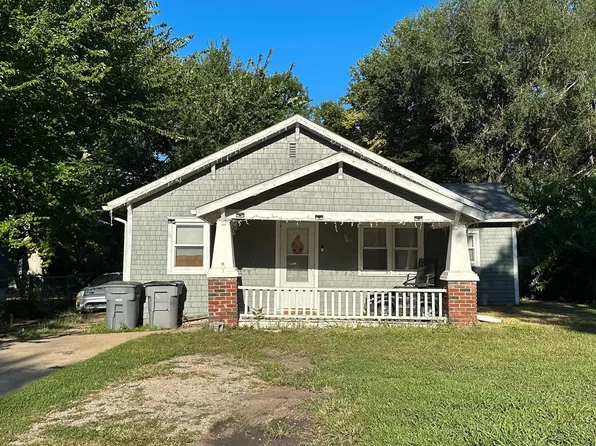 808 Peyton St, Emporia, KS 66801
