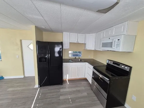 101 22nd St NW #103 — Photo 8