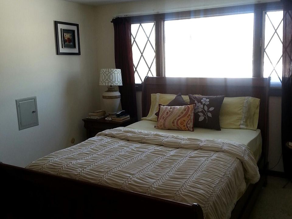 1st image of 8947 Candlewood Ln