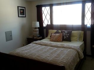 8947 Candlewood Ln, Clarence Center, NY 14032