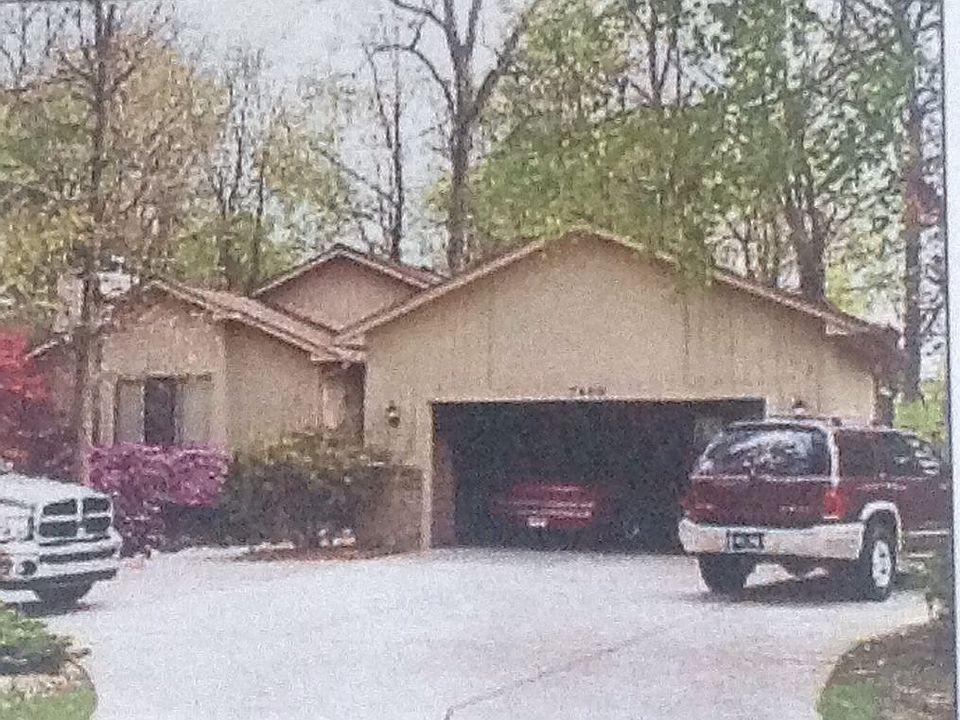 1st image of 7490 Ellingrove Dr