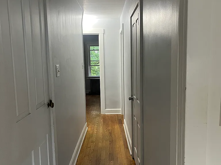 429 Main St — Photo 13
