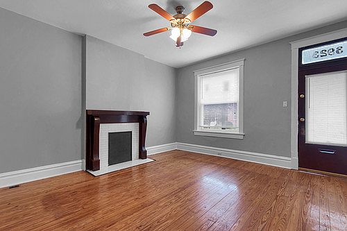 2nd image of 3923-3925 Wyoming St