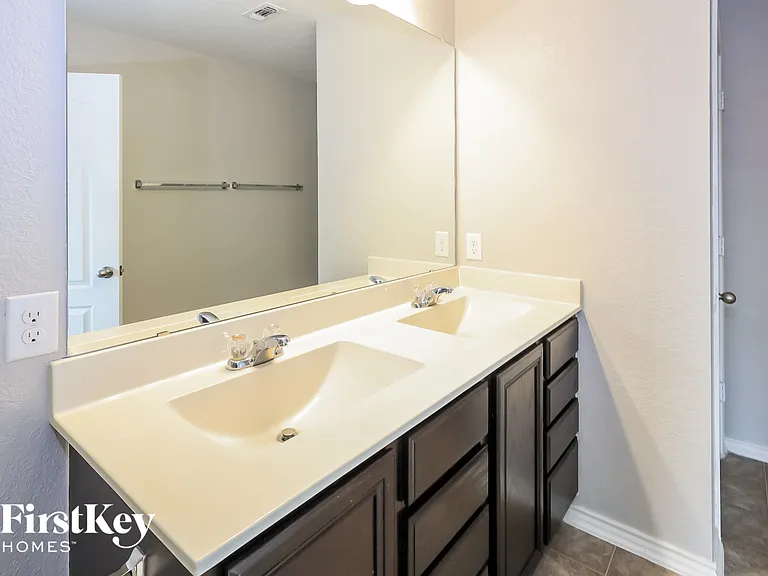 7015 Pescala Rdg — Photo 11