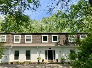 15 Red Oak Ln, Highland Park, IL 60035